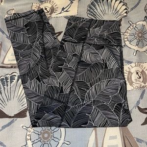 Victorias Secret High Rise 7/8 Legging Size 16